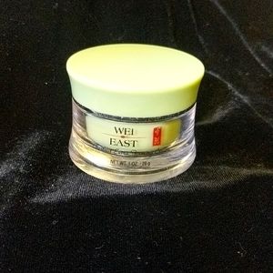 Wei East Chestnut Extra Firming Cream, Net WT. 1 OZ./ 28g, Sealed and New
